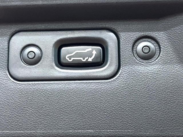 デリカD:5 P 4WD 純正ナビ マルチアラウンドモニター フリップダウンモニター レーダークルーズコントロール シートヒーター オートブレーキホールド ステアリングヒーター パワーバックドア パドルシフト ETC(34枚目)