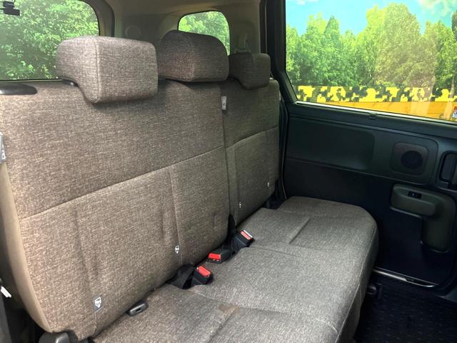 シエンタ ハイブリッドＺ　純正１０．５インチナビ　バックカメラ　レーダークルーズコントロール　フリップダウンモニター　ＥＴＣ　両側電動スライドドア　シートヒーター　ステアリングヒーター　ＤＶＤデッキ　オートマチックハイビーム（9枚目）