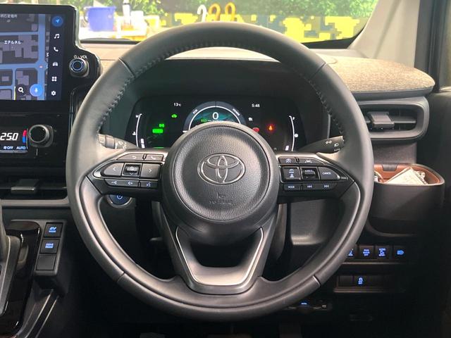 シエンタ ハイブリッドＺ　純正１０．５インチナビ　バックカメラ　レーダークルーズコントロール　フリップダウンモニター　ＥＴＣ　両側電動スライドドア　シートヒーター　ステアリングヒーター　ＤＶＤデッキ　オートマチックハイビーム（11枚目）