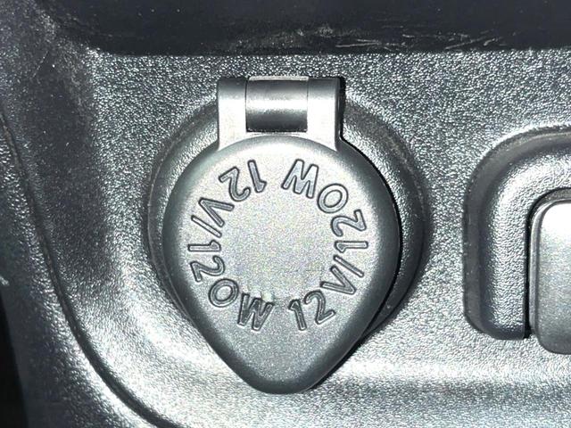 シエンタ ハイブリッドＺ　純正１０．５インチナビ　バックカメラ　レーダークルーズコントロール　フリップダウンモニター　ＥＴＣ　両側電動スライドドア　シートヒーター　ステアリングヒーター　ＤＶＤデッキ　オートマチックハイビーム（51枚目）