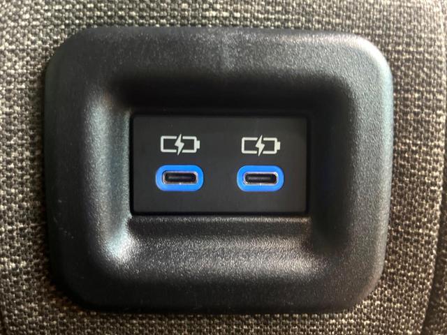 シエンタ ハイブリッドＺ　純正１０．５インチナビ　バックカメラ　レーダークルーズコントロール　フリップダウンモニター　ＥＴＣ　両側電動スライドドア　シートヒーター　ステアリングヒーター　ＤＶＤデッキ　オートマチックハイビーム（56枚目）