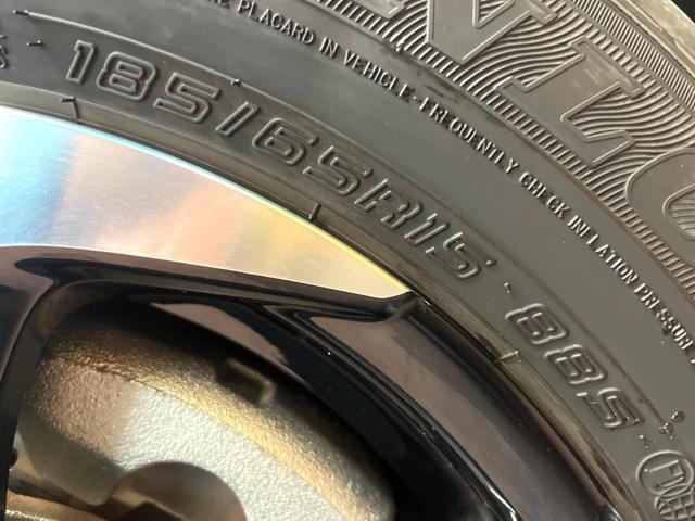 シエンタ ハイブリッドＺ　純正１０．５インチナビ　バックカメラ　レーダークルーズコントロール　フリップダウンモニター　ＥＴＣ　両側電動スライドドア　シートヒーター　ステアリングヒーター　ＤＶＤデッキ　オートマチックハイビーム（58枚目）