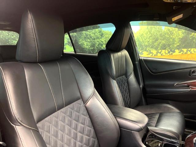 ハリアー プレミアム　サンルーフ　モデリスタエアロ　アルパインナビ　バックカメラ　クルーズコントロール　ＬＥＤヘッド　パワーバックドア　オートマチックハイビーム　Ｂｌｕｅｔｏｏｔｈ　ＥＴＣ　横滑り防止機能（8枚目）