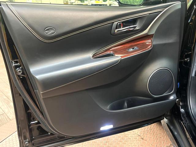 ハリアー プレミアム　サンルーフ　モデリスタエアロ　アルパインナビ　バックカメラ　クルーズコントロール　ＬＥＤヘッド　パワーバックドア　オートマチックハイビーム　Ｂｌｕｅｔｏｏｔｈ　ＥＴＣ　横滑り防止機能（29枚目）