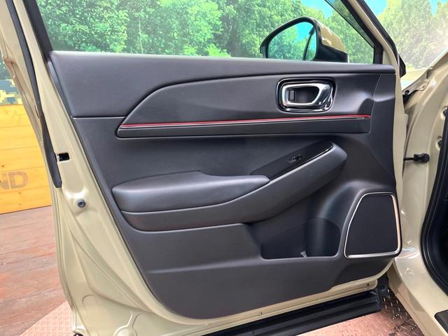 ヴェゼル e:HEV X バックカメラ 衝突被害軽減システム レーダークルーズ コーナーセンサー スマートキー LEDヘッド ETC オートハイビーム 車線逸脱警報 オートライト オートエアコン 純正16インチアルミ(56枚目)