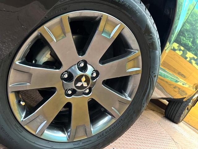 デリカＤ：５ ジャスパー　アルパイン９型ナビ　両側パワースライドドア　後席モニター　クルーズコントロール　パワーシート　ハーフレザーシート　ＨＩＤヘッドランプ　ＥＴＣ　バックカメラ　シートヒーター　純正１８インチアルミ　禁煙車（14枚目）