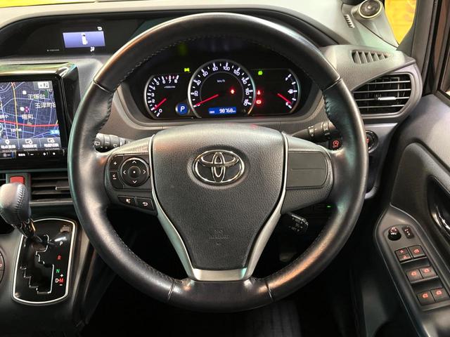 ヴォクシー Ｖ　アルパインナビ　フリップダウンモニター　バックカメラ　プリクラッシュセーフティー　ＥＴＣ　ＬＥＤヘッドライト　クルーズコントロール　純正１５インチアルミ　オートマチックハイビーム　Ｂｌｕｅｔｏｏｔｈ（12枚目）