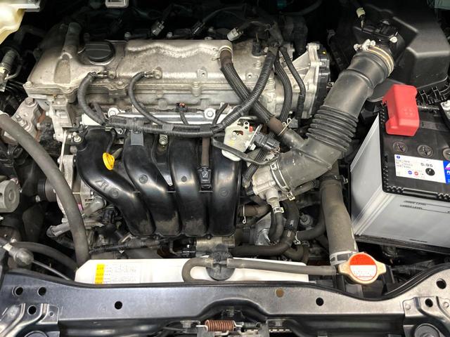 ヴォクシー Ｖ　アルパインナビ　フリップダウンモニター　バックカメラ　プリクラッシュセーフティー　ＥＴＣ　ＬＥＤヘッドライト　クルーズコントロール　純正１５インチアルミ　オートマチックハイビーム　Ｂｌｕｅｔｏｏｔｈ（19枚目）