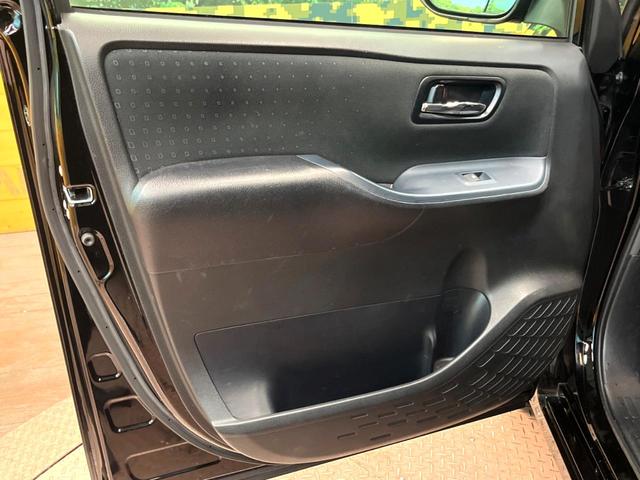 ヴォクシー Ｖ　アルパインナビ　フリップダウンモニター　バックカメラ　プリクラッシュセーフティー　ＥＴＣ　ＬＥＤヘッドライト　クルーズコントロール　純正１５インチアルミ　オートマチックハイビーム　Ｂｌｕｅｔｏｏｔｈ（58枚目）