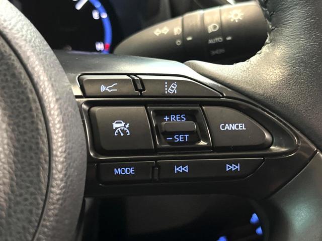 ヤリスクロス ハイブリッドZ アドベンチャー 純正8型ディスプレイオーディオ パノラミックビューモニター レーダークルーズコントロール ブラインドスポットモニター ステアリングヒーター シートヒーター ハーフレザーシート Bluetooth 禁煙(7枚目)