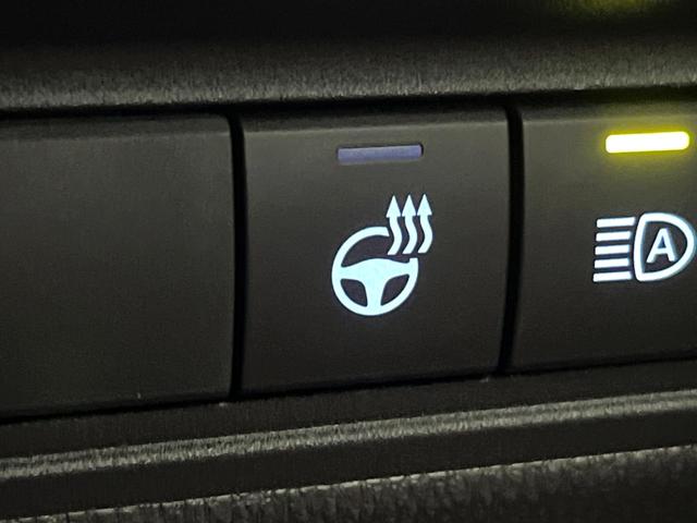 ヤリスクロス ハイブリッドZ アドベンチャー 純正8型ディスプレイオーディオ パノラミックビューモニター レーダークルーズコントロール ブラインドスポットモニター ステアリングヒーター シートヒーター ハーフレザーシート Bluetooth 禁煙(8枚目)