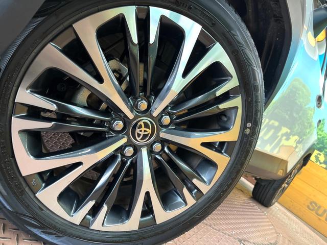 ヤリスクロス ハイブリッドZ アドベンチャー 純正8型ディスプレイオーディオ パノラミックビューモニター レーダークルーズコントロール ブラインドスポットモニター ステアリングヒーター シートヒーター ハーフレザーシート Bluetooth 禁煙(13枚目)