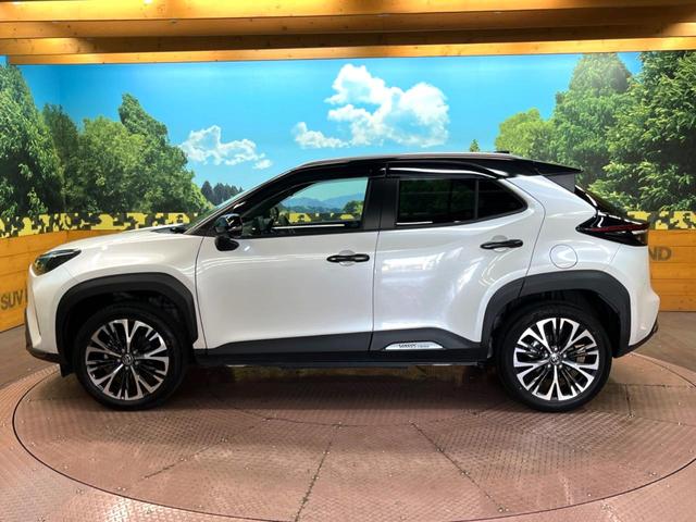 ヤリスクロス ハイブリッドZ アドベンチャー 純正8型ディスプレイオーディオ パノラミックビューモニター レーダークルーズコントロール ブラインドスポットモニター ステアリングヒーター シートヒーター ハーフレザーシート Bluetooth 禁煙(24枚目)