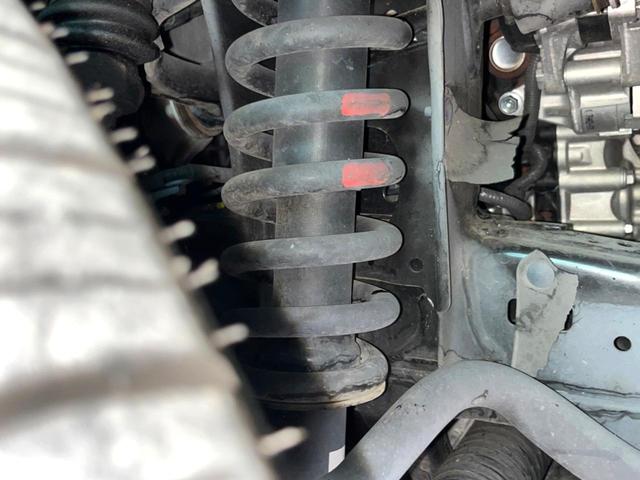 ランドクルーザープラド ＴＸ　モデリスタエアロ　サンルーフ　レーダークルーズコントロール　衝突軽減ブレーキ　オートマチックハイビーム　ＳＤナビ　Ｂｌｕｅｔｏｏｔｈ　フルセグ　ＬＥＤヘッド　クリアランスソナー　禁煙車　ベージュ内装（20枚目）