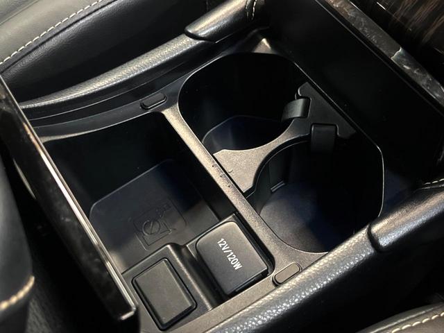 ハリアー エレガンス　フルエアロ　バックカメラ　禁煙車　ハーフレザーシート　パワーシート　ドラレコ　スマートキー　ＬＥＤヘッド　ビルトインＥＴＣ　１８インチアルミ　オートライト　デュアルエアコン　Ｂｌｕｅｔｏｏｔｈ（32枚目）