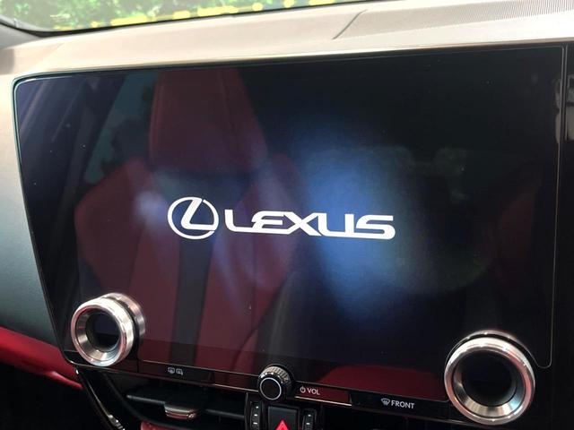 【１４インチディスプレイオーディオ】画面内にオーディオ操作はもちろん、空調の調整機能なども盛り込んだ多機能なディスプレイオーディオです！スマートフォン連携はもちろん、車載ナビもお使いいただけます♪