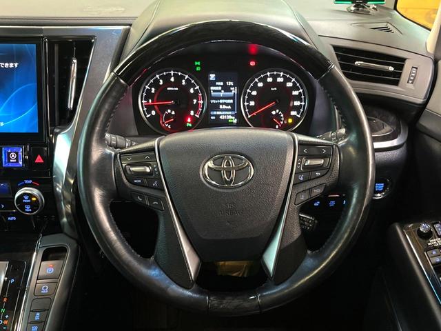 アルファード ２．５Ｓ　Ｃパッケージ　サンルーフ　フルエアロ　両側電動ドア　ＳＤナビ　後席モニター　バックカメラ　衝突被害軽減システム　レーダークルーズ　禁煙車　電動リアゲート　レザーシート　前席シートエアコン　ドラレコ（11枚目）