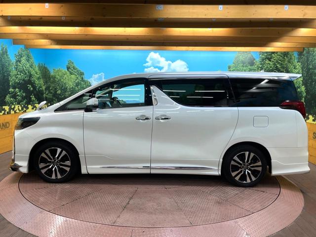 アルファード ２．５Ｓ　Ｃパッケージ　サンルーフ　フルエアロ　両側電動ドア　ＳＤナビ　後席モニター　バックカメラ　衝突被害軽減システム　レーダークルーズ　禁煙車　電動リアゲート　レザーシート　前席シートエアコン　ドラレコ（33枚目）