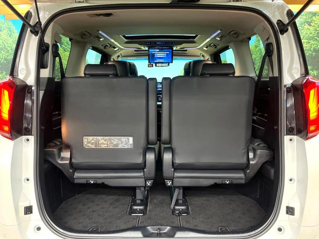 アルファード ２．５Ｓ　Ｃパッケージ　サンルーフ　フルエアロ　両側電動ドア　ＳＤナビ　後席モニター　バックカメラ　衝突被害軽減システム　レーダークルーズ　禁煙車　電動リアゲート　レザーシート　前席シートエアコン　ドラレコ（63枚目）