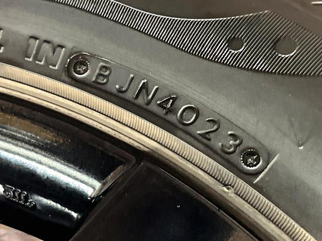 Ｃ－ＨＲ Ｇ　モード　ネロ　純正ナビ　バックカメラ　衝突被害軽減システム　レーダークルーズ　禁煙車　レザーシート　ドラレコ　コーナーセンサー　スマートキー　ＬＥＤヘッド　ビルトインＥＴＣ　純正１８インチアルミ　車線逸脱警報（27枚目）