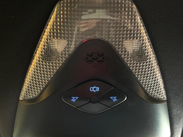 Ｃ－ＨＲ Ｇ　モード　ネロ　純正ナビ　バックカメラ　衝突被害軽減システム　レーダークルーズ　禁煙車　レザーシート　ドラレコ　コーナーセンサー　スマートキー　ＬＥＤヘッド　ビルトインＥＴＣ　純正１８インチアルミ　車線逸脱警報（48枚目）