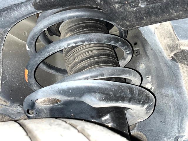 アルファード ２．５Ｓ　Ｃパッケージ　サンルーフ　フリップダウンモニター　バックカメラ　レーダークルーズコントロール　快適温熱シート　ウッドコンビステア　ステアリングヒーター　シートベンチレーション　デジタルインナーミラー　ＤＶＤデッキ（21枚目）