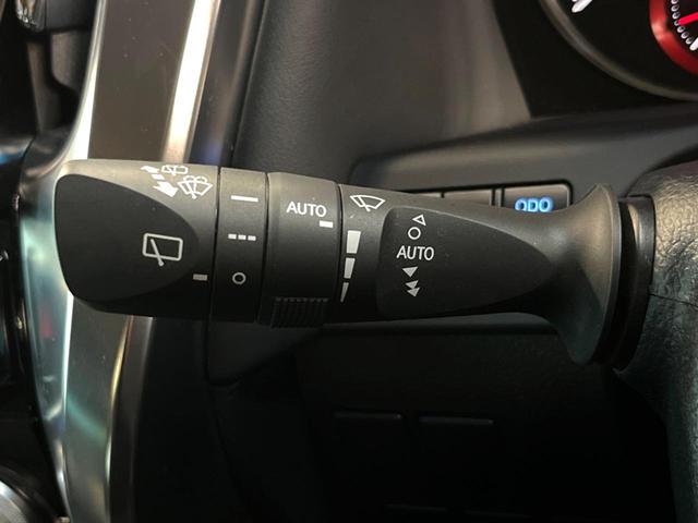 アルファード ２．５Ｓ　Ｃパッケージ　サンルーフ　フリップダウンモニター　バックカメラ　レーダークルーズコントロール　快適温熱シート　ウッドコンビステア　ステアリングヒーター　シートベンチレーション　デジタルインナーミラー　ＤＶＤデッキ（58枚目）