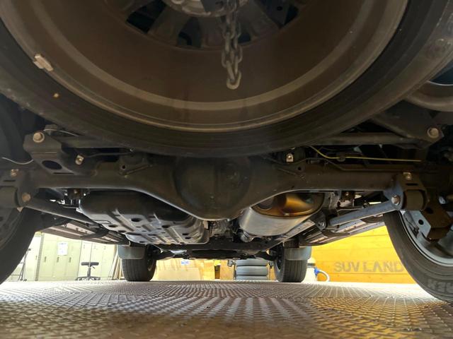 ランドクルーザープラド TX Lパッケージ 4WD メーカーナビ パノラミックビューモニター シートベンチレーション レーダークルーズコントロール ETC フルセグ Bluetooth オートマチックハイビーム ヘッドライトウォッシャー(19枚目)