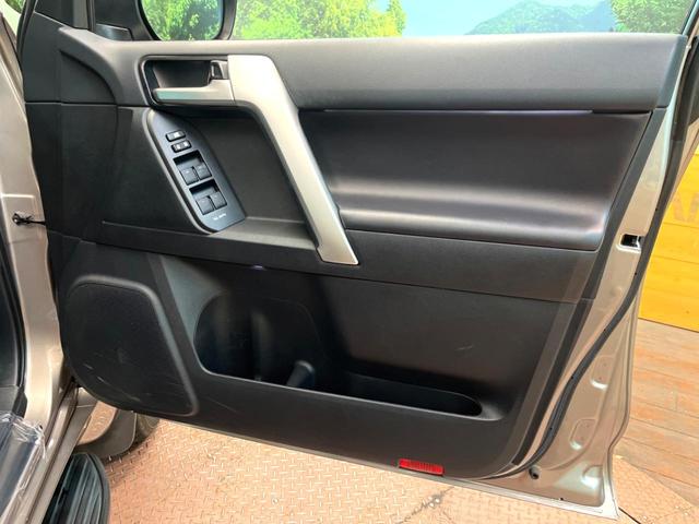 ランドクルーザープラド TX Lパッケージ 4WD メーカーナビ パノラミックビューモニター シートベンチレーション レーダークルーズコントロール ETC フルセグ Bluetooth オートマチックハイビーム ヘッドライトウォッシャー(28枚目)