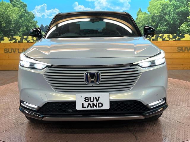 ヴェゼル ｅ：ＨＥＶ　ＰＬａＹ　パノラマルーフ　マルチビューカメラシステム　レーダークルーズコントロール　クリアランスソナー　ＥＴＣ　パワーバックドア　ステアリングヒーター　シートヒーター　置くだけ充電　パドルシフト　横滑り防止機能（14枚目）