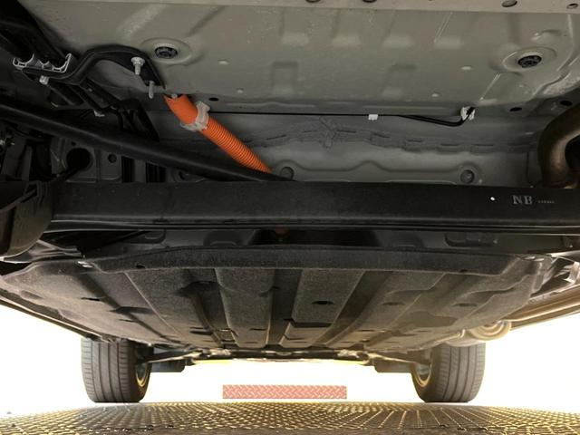 ヴェゼル ｅ：ＨＥＶ　ＰＬａＹ　パノラマルーフ　マルチビューカメラシステム　レーダークルーズコントロール　クリアランスソナー　ＥＴＣ　パワーバックドア　ステアリングヒーター　シートヒーター　置くだけ充電　パドルシフト　横滑り防止機能（19枚目）