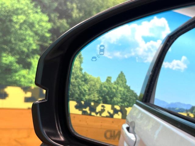 ヴェゼル ｅ：ＨＥＶ　ＰＬａＹ　パノラマルーフ　マルチビューカメラシステム　レーダークルーズコントロール　クリアランスソナー　ＥＴＣ　パワーバックドア　ステアリングヒーター　シートヒーター　置くだけ充電　パドルシフト　横滑り防止機能（25枚目）