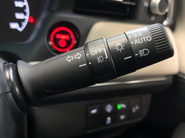 ヴェゼル ｅ：ＨＥＶ　ＰＬａＹ　パノラマルーフ　マルチビューカメラシステム　レーダークルーズコントロール　クリアランスソナー　ＥＴＣ　パワーバックドア　ステアリングヒーター　シートヒーター　置くだけ充電　パドルシフト　横滑り防止機能（36枚目）