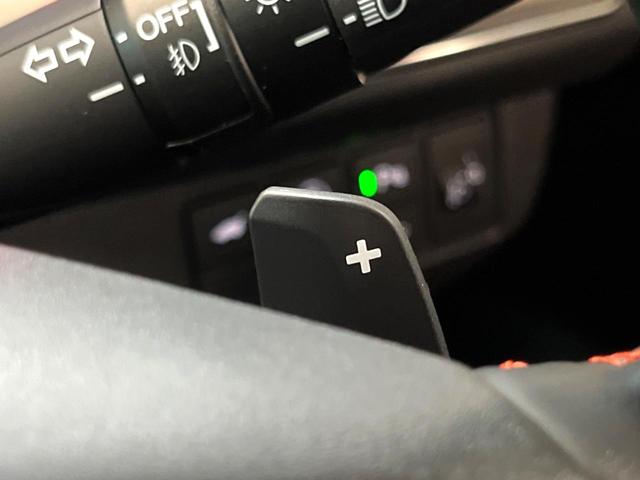 ヴェゼル ｅ：ＨＥＶ　ＰＬａＹ　パノラマルーフ　マルチビューカメラシステム　レーダークルーズコントロール　クリアランスソナー　ＥＴＣ　パワーバックドア　ステアリングヒーター　シートヒーター　置くだけ充電　パドルシフト　横滑り防止機能（38枚目）