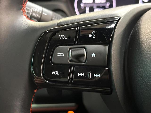 ヴェゼル ｅ：ＨＥＶ　ＰＬａＹ　パノラマルーフ　マルチビューカメラシステム　レーダークルーズコントロール　クリアランスソナー　ＥＴＣ　パワーバックドア　ステアリングヒーター　シートヒーター　置くだけ充電　パドルシフト　横滑り防止機能（39枚目）