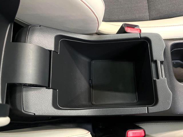 ヴェゼル ｅ：ＨＥＶ　ＰＬａＹ　パノラマルーフ　マルチビューカメラシステム　レーダークルーズコントロール　クリアランスソナー　ＥＴＣ　パワーバックドア　ステアリングヒーター　シートヒーター　置くだけ充電　パドルシフト　横滑り防止機能（57枚目）