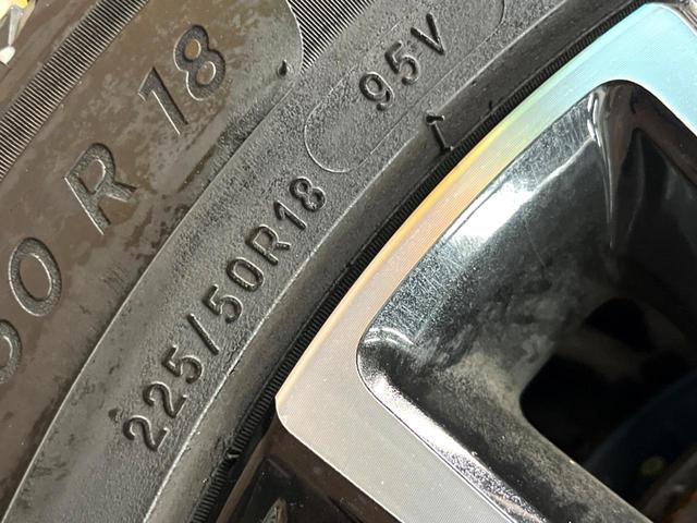 ヴェゼル ｅ：ＨＥＶ　ＰＬａＹ　パノラマルーフ　マルチビューカメラシステム　レーダークルーズコントロール　クリアランスソナー　ＥＴＣ　パワーバックドア　ステアリングヒーター　シートヒーター　置くだけ充電　パドルシフト　横滑り防止機能（68枚目）