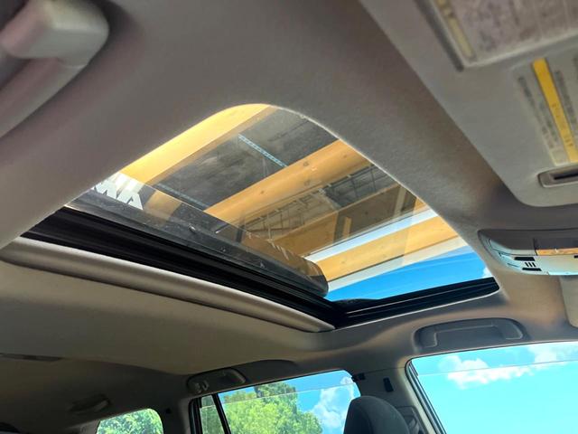 ランドクルーザープラド TX 4WD サンルーフ バックカメラ ETC スマートキー 純正17インチアルミ ヘッドライトウォッシャー 横滑り防止機能 ドライブレコーダー オートライト LEDヘッド フルセグ Bluetooth(3枚目)