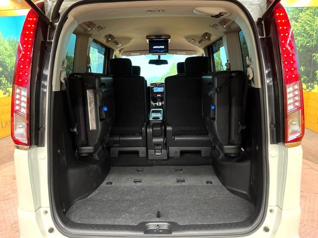 セレナ ハイウェイスター S-ハイブリッド 純正ナビ バックカメラ フリップダウンモニター ETC スマートキー Bluetooth フルセグ 禁煙車 クルーズコントロール トラクションコントロール HIDヘッドライト アイドリングストップ(11枚目)