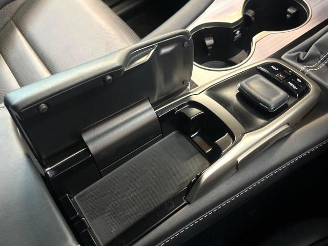 ＲＸ ＲＸ４５０ｈ　Ｆスポーツ　メーカー純正ナビ　レーダークルーズコントロール　全周囲カメラ　ヘッドアップディスプレイ　ＥＴＣ２．０　三眼ＬＥＤヘッド　シートベンチレーション　ステアリングヒーター　パドルシフト　パワーバックドア（45枚目）