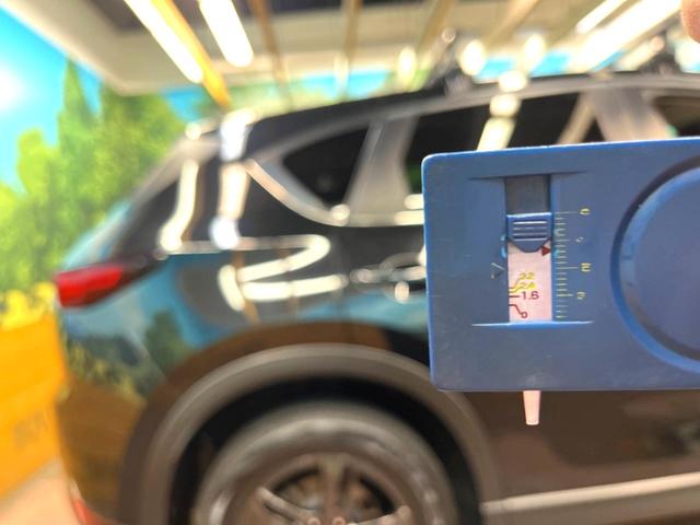 ＣＸ－５ ＸＤ　プロアクティブ　純正ナビ　全周囲カメラ　レーダークルーズコントロール　ＢＯＳＥスピーカー　ヘッドアップディスプレイ　パワーバックドア　ＥＴＣ　１７インチアルミ　クリアランスソナー　シートヒーター　ステアリングヒーター（73枚目）