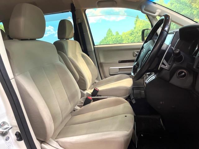 デリカＤ：５ Ｄ　パワーパッケージ　４ＷＤ　バックカメラ　両側電動スライドドア　ＥＴＣ　シートヒーター　ウッドコンビステア　パドルシフト　Ｂｌｕｅｔｏｏｔｈ　ＨＩＤヘッド　横滑り防止機能　ステアリングスイッチ（8枚目）