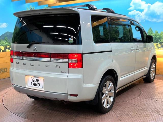 デリカＤ：５ Ｄ　パワーパッケージ　４ＷＤ　バックカメラ　両側電動スライドドア　ＥＴＣ　シートヒーター　ウッドコンビステア　パドルシフト　Ｂｌｕｅｔｏｏｔｈ　ＨＩＤヘッド　横滑り防止機能　ステアリングスイッチ（18枚目）