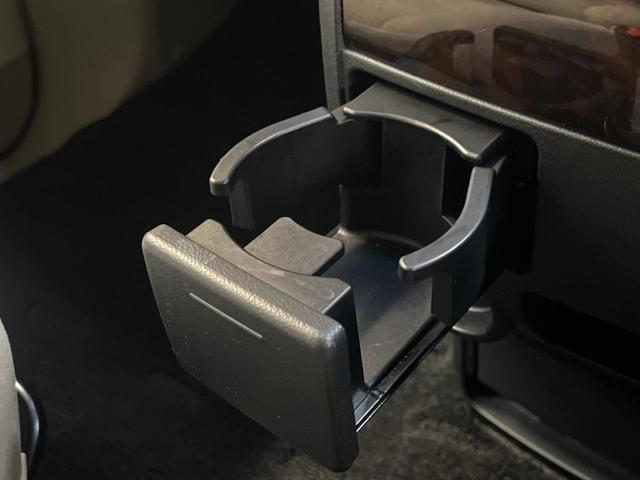 デリカＤ：５ Ｄ　パワーパッケージ　４ＷＤ　バックカメラ　両側電動スライドドア　ＥＴＣ　シートヒーター　ウッドコンビステア　パドルシフト　Ｂｌｕｅｔｏｏｔｈ　ＨＩＤヘッド　横滑り防止機能　ステアリングスイッチ（37枚目）