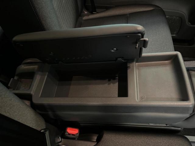 セレナ ｅ－パワー　ハイウェイスターＶ　メーカー純正ナビ　アラウンドビューモニター　プロパイロット　両側電動スライドドア　ＥＴＣ２．０　ＬＥＤヘッド　ワイヤレス充電　オートブレーキホールド　ブラインドスポットモニター　Ｂｌｕｅｔｏｏｔｈ（44枚目）