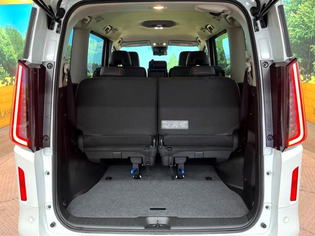 セレナ ｅ－パワー　ハイウェイスターＶ　メーカー純正ナビ　アラウンドビューモニター　プロパイロット　両側電動スライドドア　ＥＴＣ２．０　ＬＥＤヘッド　ワイヤレス充電　オートブレーキホールド　ブラインドスポットモニター　Ｂｌｕｅｔｏｏｔｈ（55枚目）