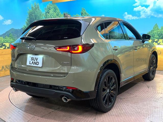ＣＸ－５ ＸＤ　スポーツアピアランス　１０．２５型マツダコネクトナビ　全周囲カメラ　ＢＯＳＥサウンドシステム　ブラインドスポット　ヘッドアップディスプレイ　シートベンチレーション　レーダークルーズコントロール　禁煙車　ＬＥＤヘッドライト（18枚目）