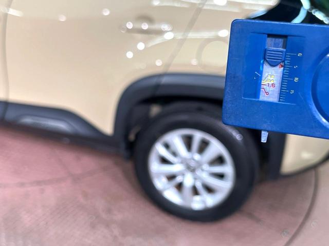 ヤリスクロス ハイブリッドG 純正8型ディスプレイ ナビキット 全周囲カメラ トヨタセーフティセンス レーダークルーズ 100V電源 オートブレーキホールド Bluetooth ブラインドスポットモニター オートマチックハイビーム(56枚目)