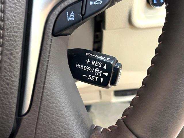 �y���[�_�[�N���[�Y�R���g���[���z�������H�ł̒��������s���y�ɁI�I�����ő��x��ۂN���[�Y�R���g���[�����A�Փˌy���V�X�e���ƘA�g���A�O���̎ԗ������m���ĎԊԂ�ۂ悤�ɑ��x���߂��Ă���܂��I�I