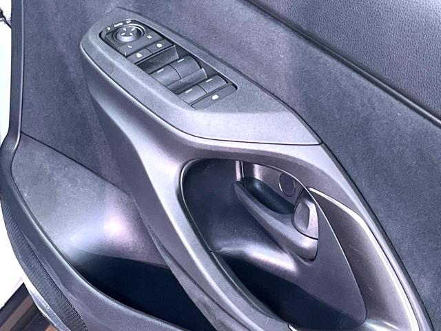 ヤリスクロス ハイブリッドZ 8インチディスプレイオーディオ パノラミックビューモニター レーダークルーズコントロール 100V電源 シートヒーター ステアリングヒーター 革巻きステア パワーバックドア ドライブレコーダー(51枚目)